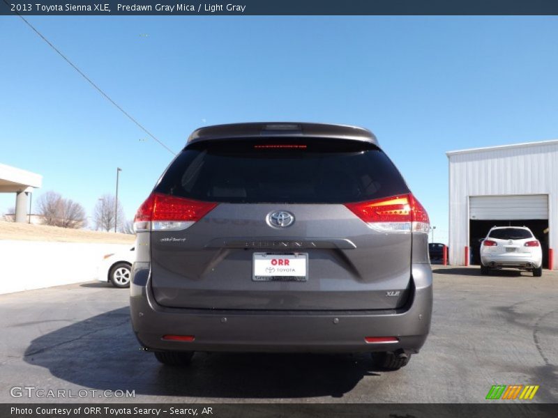 Predawn Gray Mica / Light Gray 2013 Toyota Sienna XLE