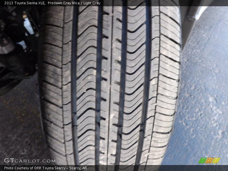 Predawn Gray Mica / Light Gray 2013 Toyota Sienna XLE