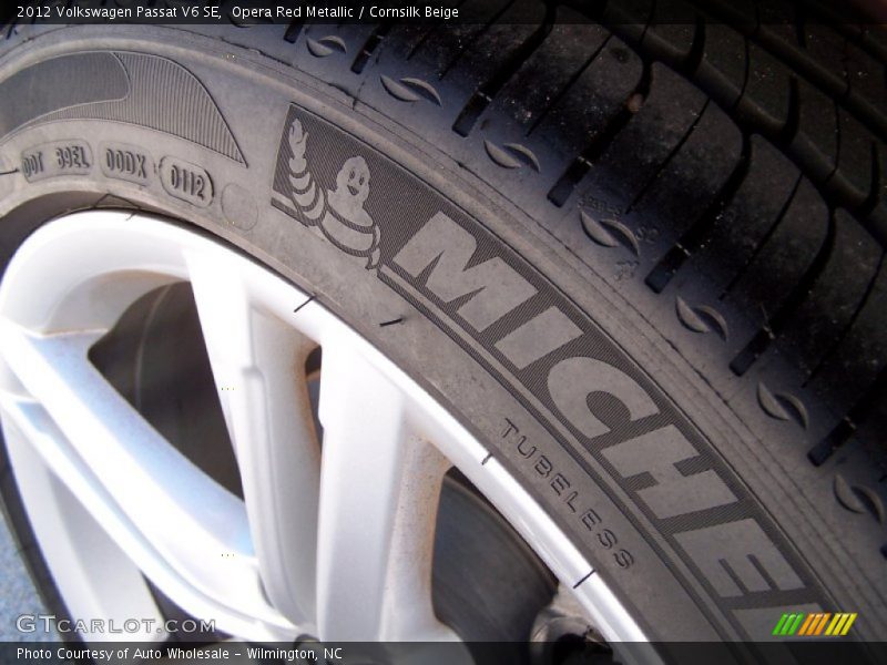 Opera Red Metallic / Cornsilk Beige 2012 Volkswagen Passat V6 SE