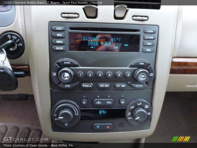 Controls of 2004 Malibu Maxx LT Wagon
