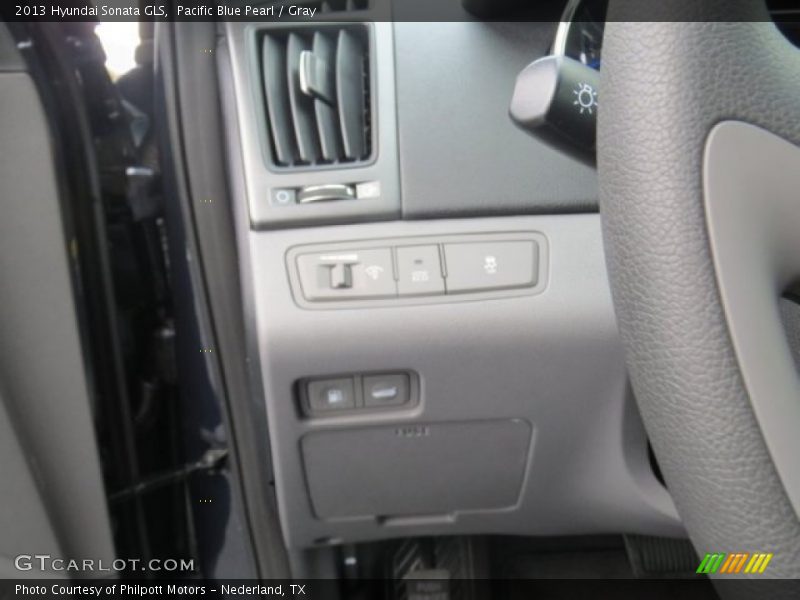 Pacific Blue Pearl / Gray 2013 Hyundai Sonata GLS