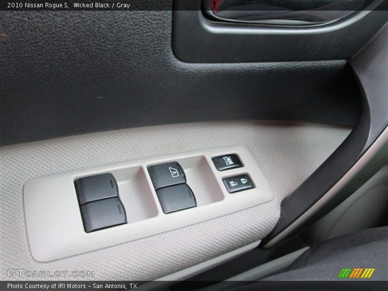 Wicked Black / Gray 2010 Nissan Rogue S