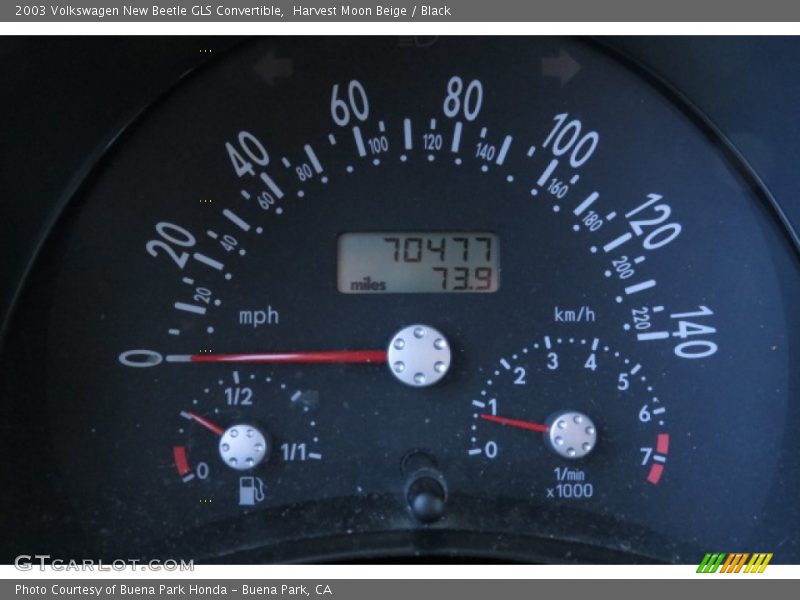 Harvest Moon Beige / Black 2003 Volkswagen New Beetle GLS Convertible