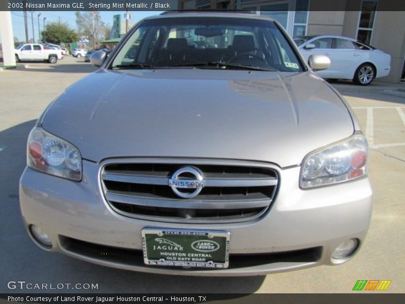 Sterling Mist Metallic / Black 2002 Nissan Maxima GLE