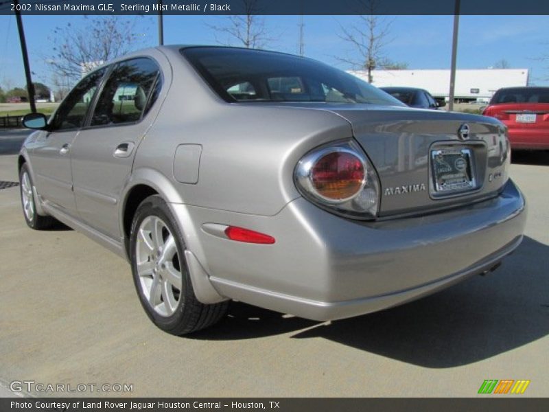Sterling Mist Metallic / Black 2002 Nissan Maxima GLE