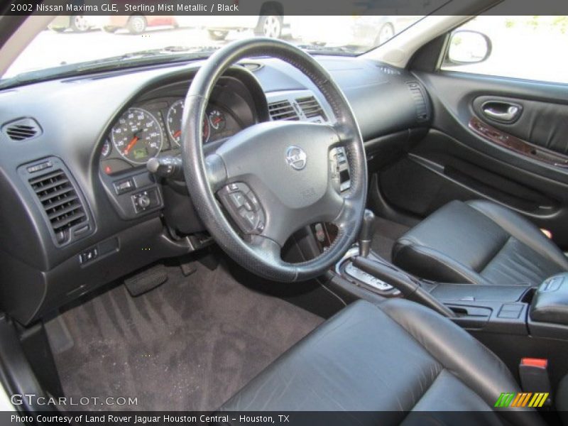 Black Interior - 2002 Maxima GLE 