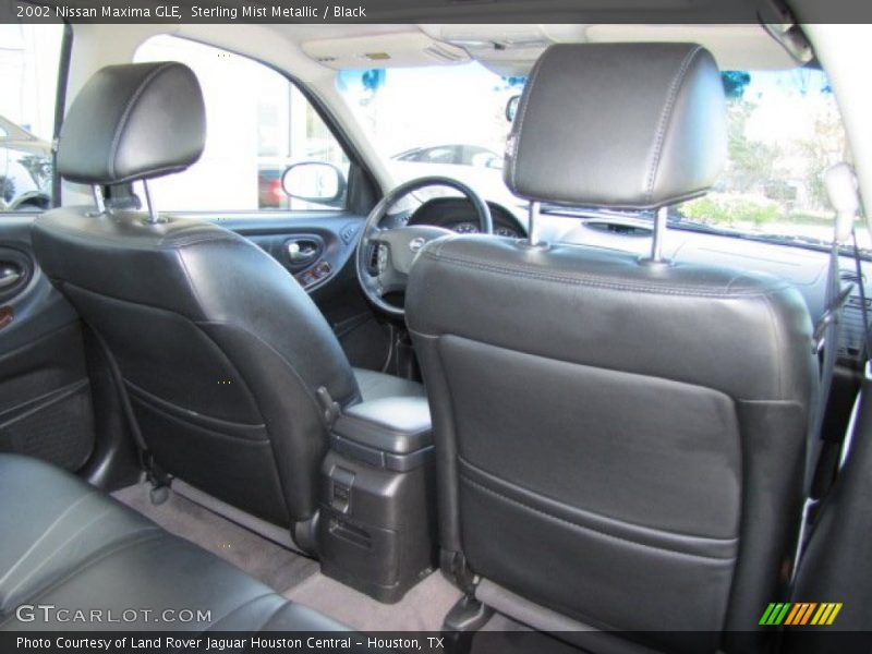 Sterling Mist Metallic / Black 2002 Nissan Maxima GLE