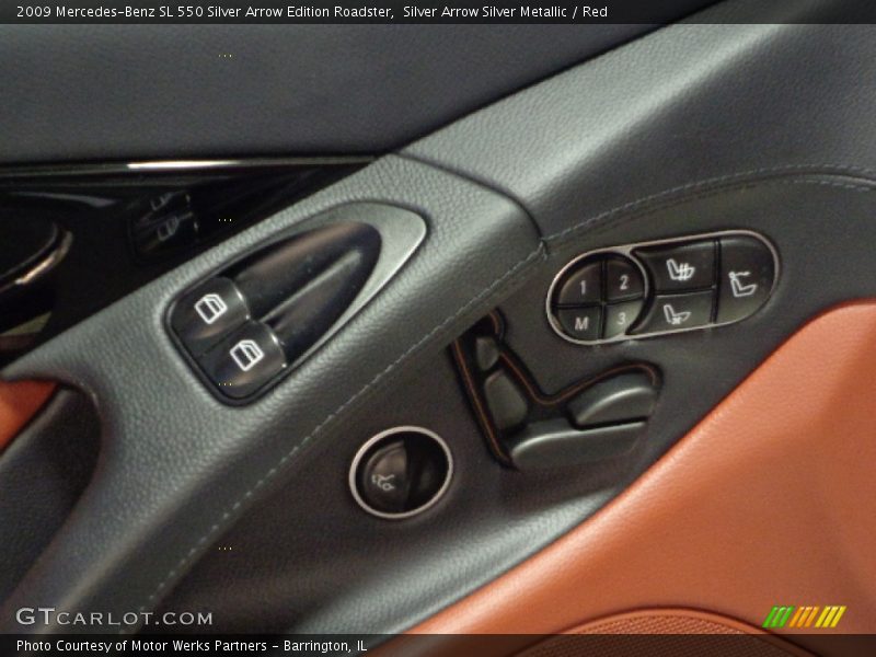 Controls of 2009 SL 550 Silver Arrow Edition Roadster