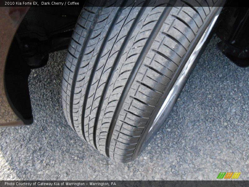 Dark Cherry / Coffee 2010 Kia Forte EX