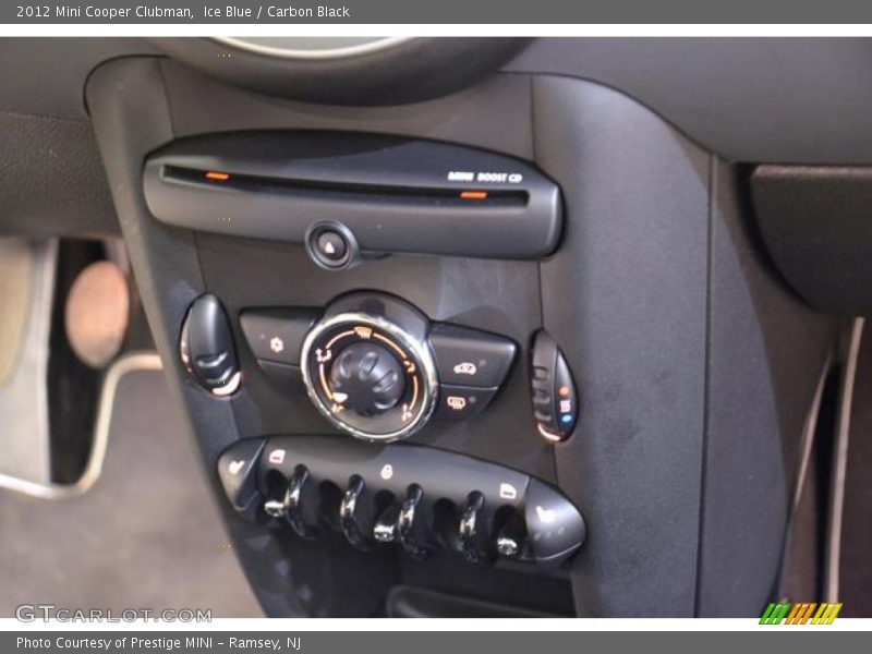 Ice Blue / Carbon Black 2012 Mini Cooper Clubman