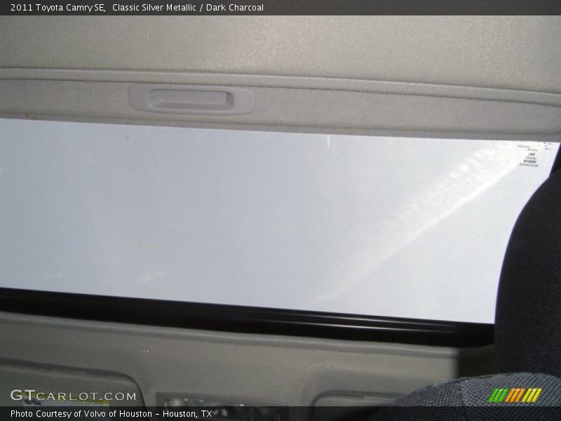 Classic Silver Metallic / Dark Charcoal 2011 Toyota Camry SE