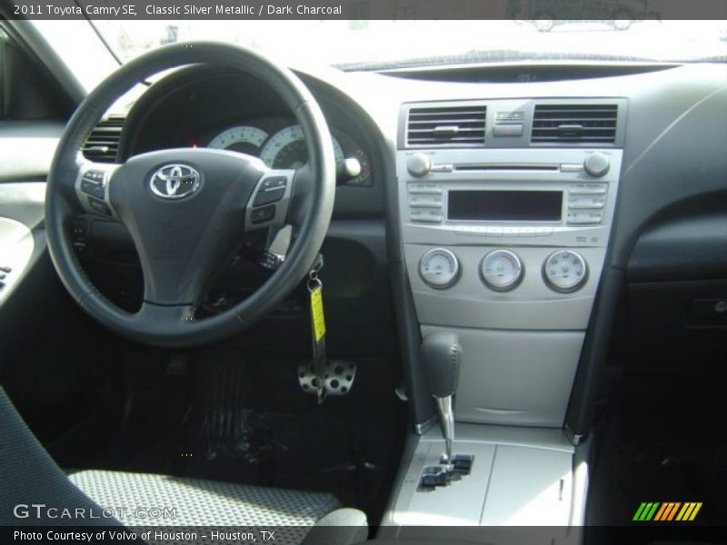 Classic Silver Metallic / Dark Charcoal 2011 Toyota Camry SE