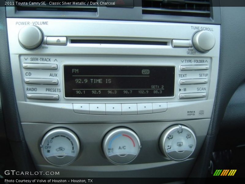 Classic Silver Metallic / Dark Charcoal 2011 Toyota Camry SE