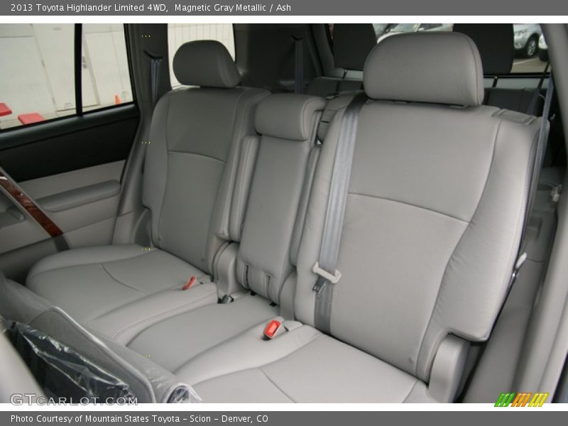Magnetic Gray Metallic / Ash 2013 Toyota Highlander Limited 4WD