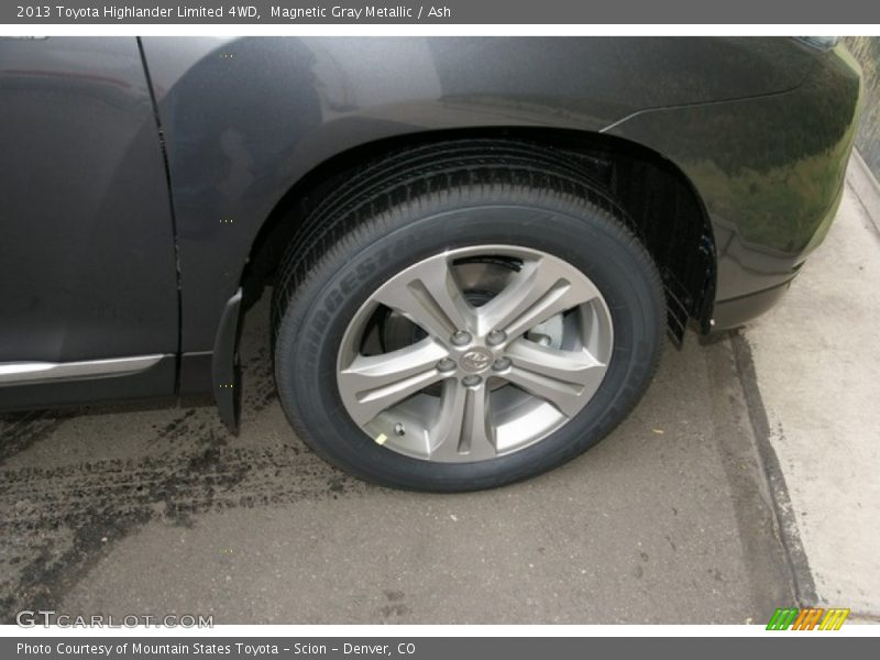 Magnetic Gray Metallic / Ash 2013 Toyota Highlander Limited 4WD