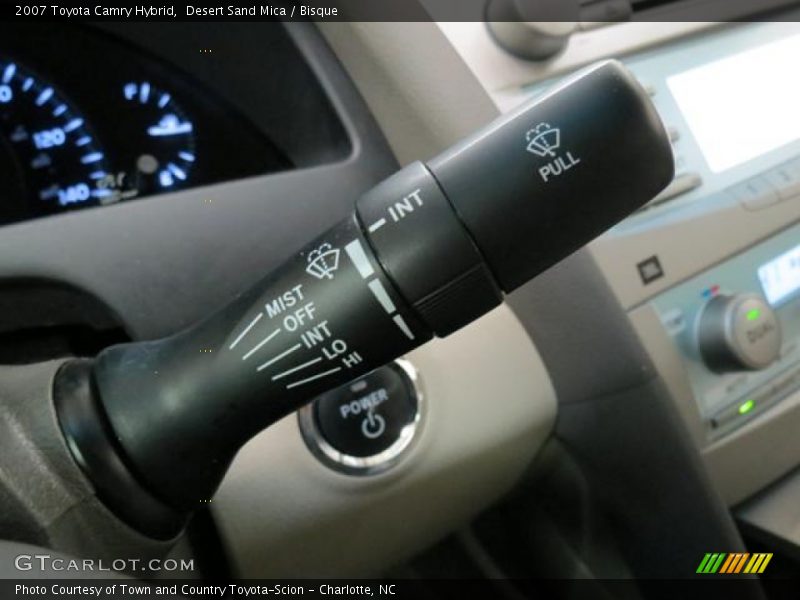 Controls of 2007 Camry Hybrid