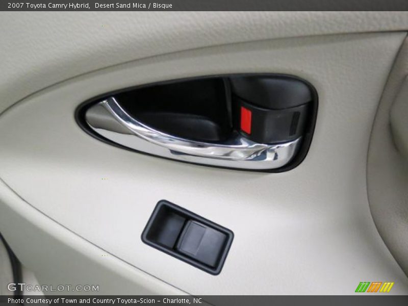 Controls of 2007 Camry Hybrid