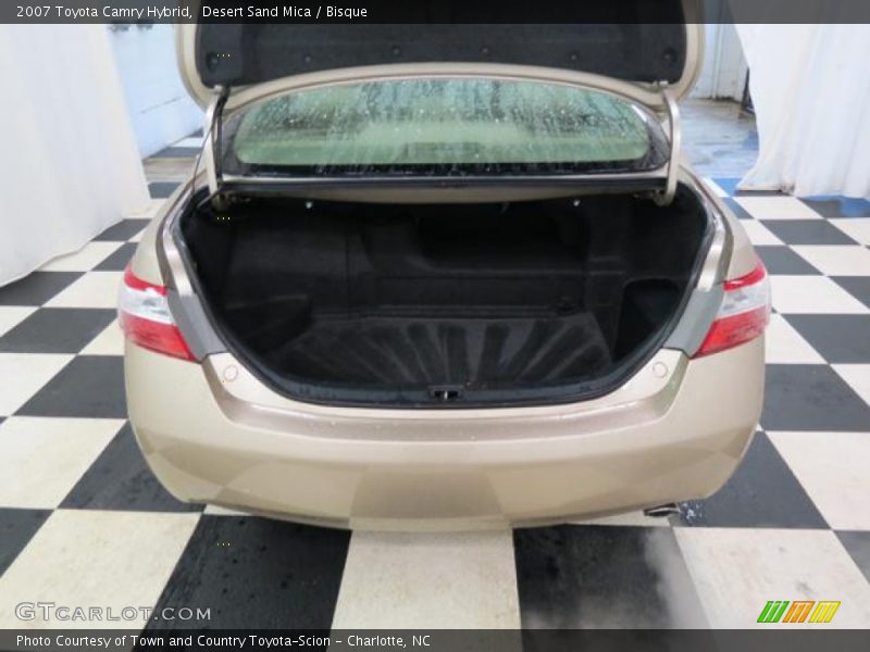  2007 Camry Hybrid Trunk