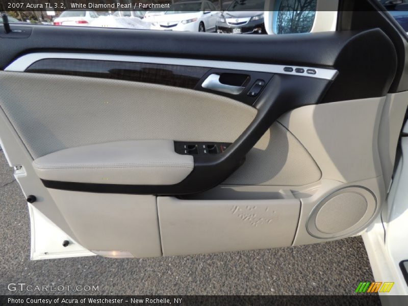 White Diamond Pearl / Parchment 2007 Acura TL 3.2
