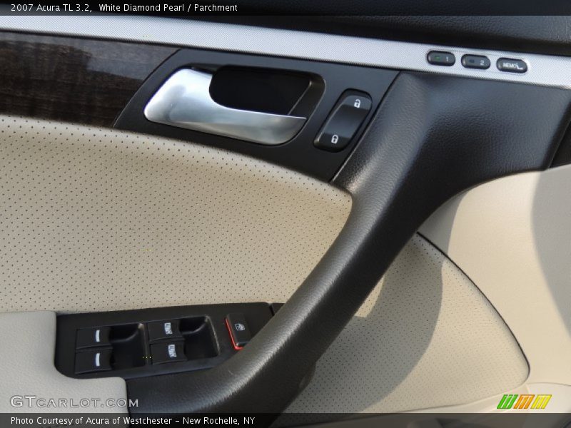 White Diamond Pearl / Parchment 2007 Acura TL 3.2