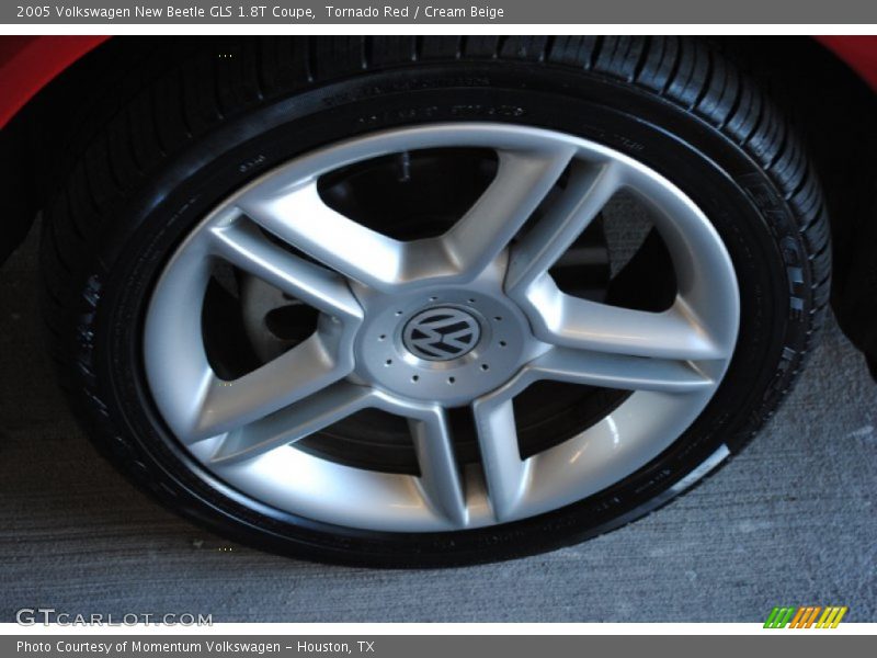 Tornado Red / Cream Beige 2005 Volkswagen New Beetle GLS 1.8T Coupe