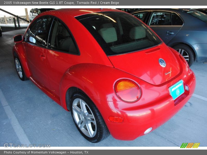 Tornado Red / Cream Beige 2005 Volkswagen New Beetle GLS 1.8T Coupe