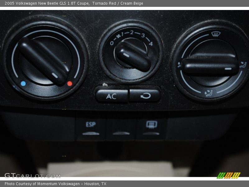 Tornado Red / Cream Beige 2005 Volkswagen New Beetle GLS 1.8T Coupe