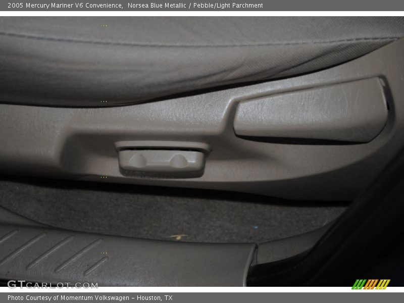 Norsea Blue Metallic / Pebble/Light Parchment 2005 Mercury Mariner V6 Convenience