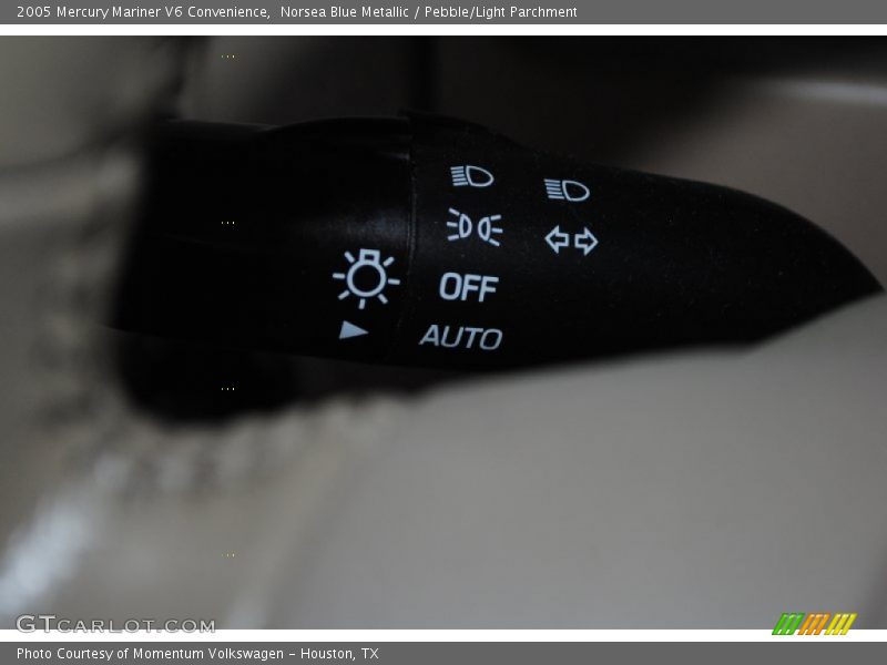 Norsea Blue Metallic / Pebble/Light Parchment 2005 Mercury Mariner V6 Convenience