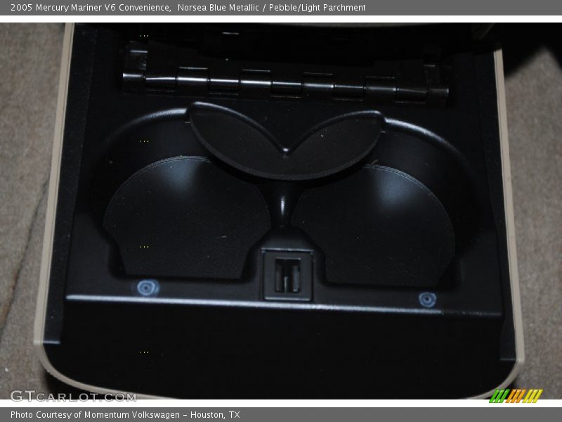 Norsea Blue Metallic / Pebble/Light Parchment 2005 Mercury Mariner V6 Convenience