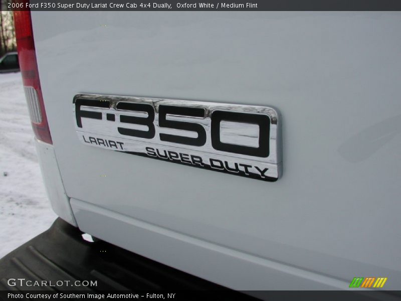 Oxford White / Medium Flint 2006 Ford F350 Super Duty Lariat Crew Cab 4x4 Dually