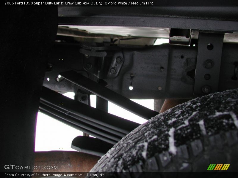 Oxford White / Medium Flint 2006 Ford F350 Super Duty Lariat Crew Cab 4x4 Dually