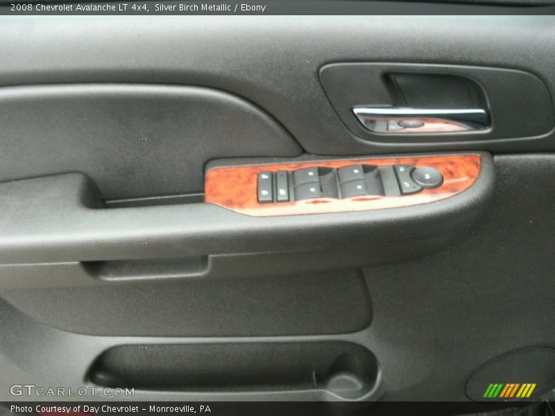 Silver Birch Metallic / Ebony 2008 Chevrolet Avalanche LT 4x4