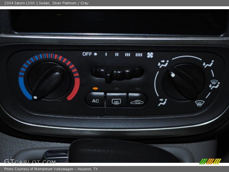 Controls of 2004 L300 1 Sedan