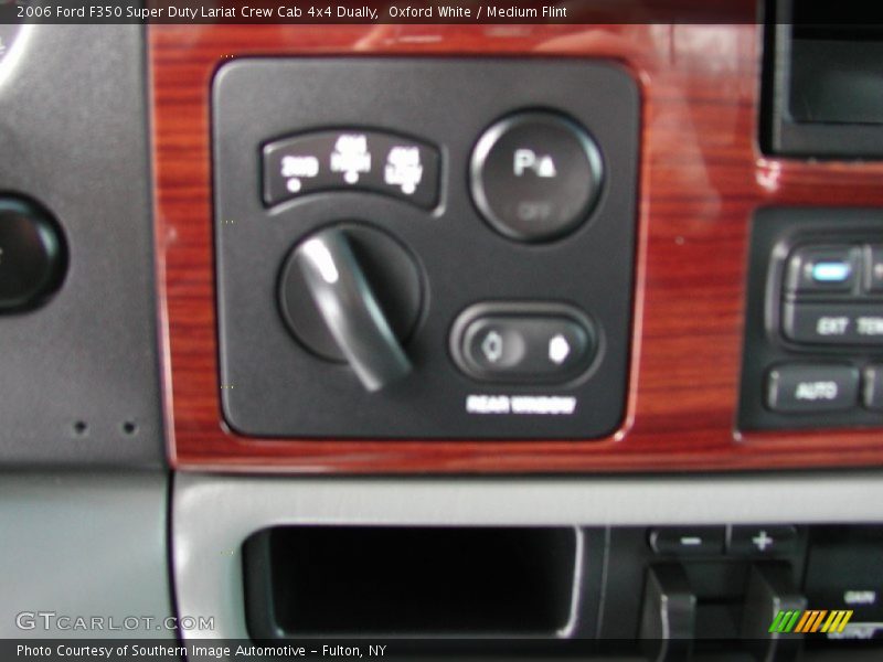 Oxford White / Medium Flint 2006 Ford F350 Super Duty Lariat Crew Cab 4x4 Dually