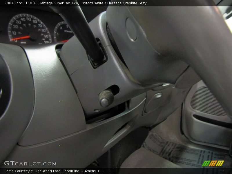 Oxford White / Heritage Graphite Grey 2004 Ford F150 XL Heritage SuperCab 4x4