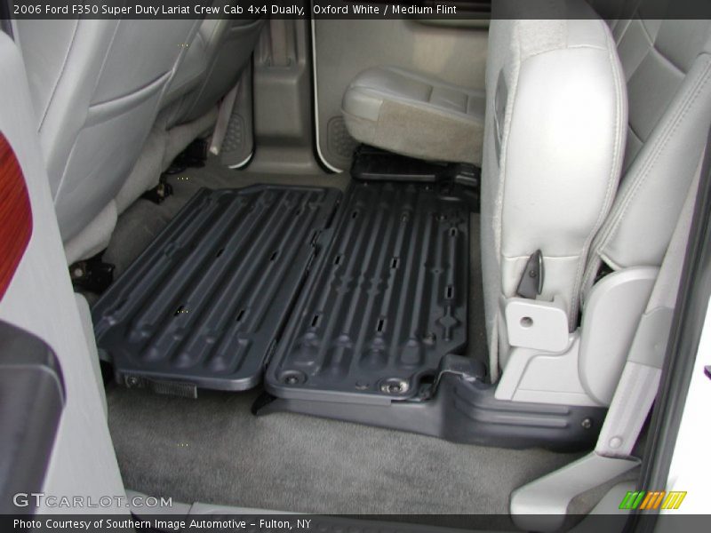 Oxford White / Medium Flint 2006 Ford F350 Super Duty Lariat Crew Cab 4x4 Dually