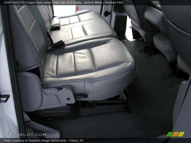 Oxford White / Medium Flint 2006 Ford F350 Super Duty Lariat Crew Cab 4x4 Dually