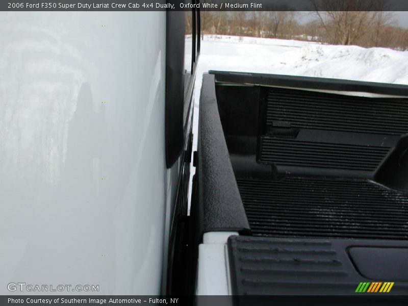 Oxford White / Medium Flint 2006 Ford F350 Super Duty Lariat Crew Cab 4x4 Dually