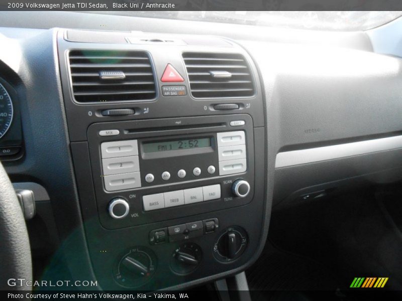 Black Uni / Anthracite 2009 Volkswagen Jetta TDI Sedan