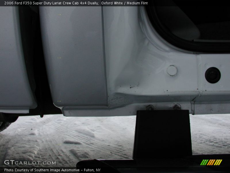 Oxford White / Medium Flint 2006 Ford F350 Super Duty Lariat Crew Cab 4x4 Dually