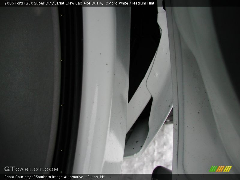 Oxford White / Medium Flint 2006 Ford F350 Super Duty Lariat Crew Cab 4x4 Dually