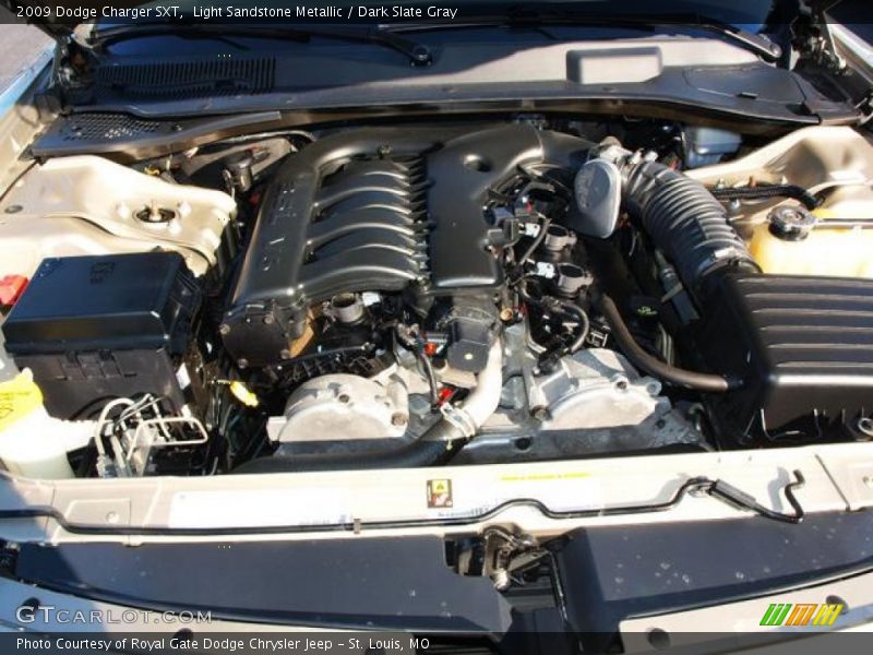 Light Sandstone Metallic / Dark Slate Gray 2009 Dodge Charger SXT