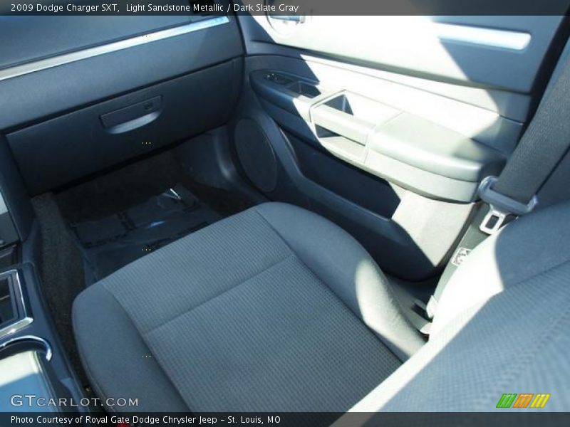 Light Sandstone Metallic / Dark Slate Gray 2009 Dodge Charger SXT