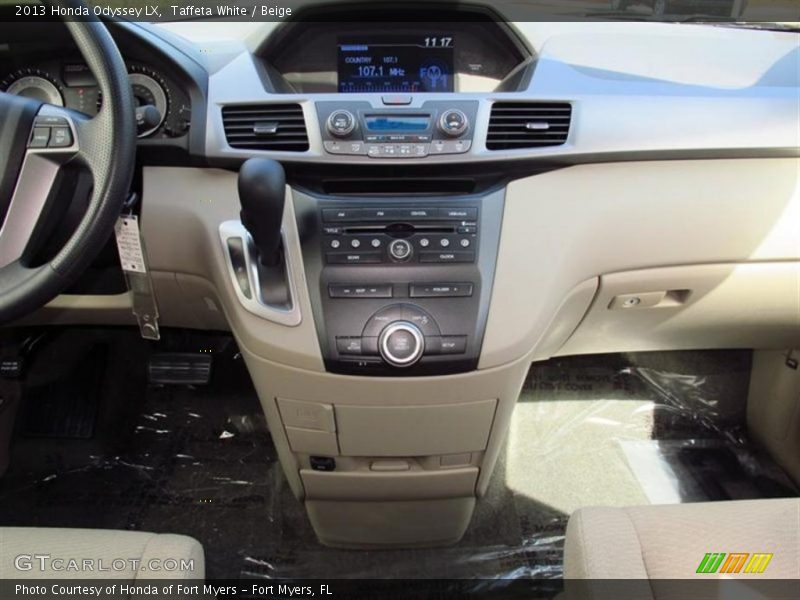 Taffeta White / Beige 2013 Honda Odyssey LX