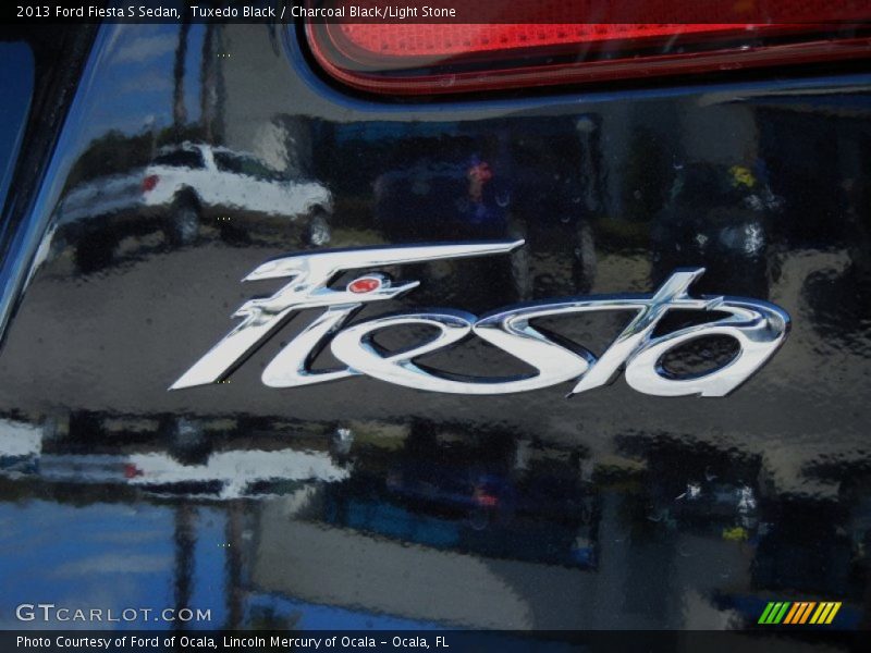 Tuxedo Black / Charcoal Black/Light Stone 2013 Ford Fiesta S Sedan