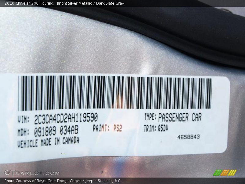 Bright Silver Metallic / Dark Slate Gray 2010 Chrysler 300 Touring