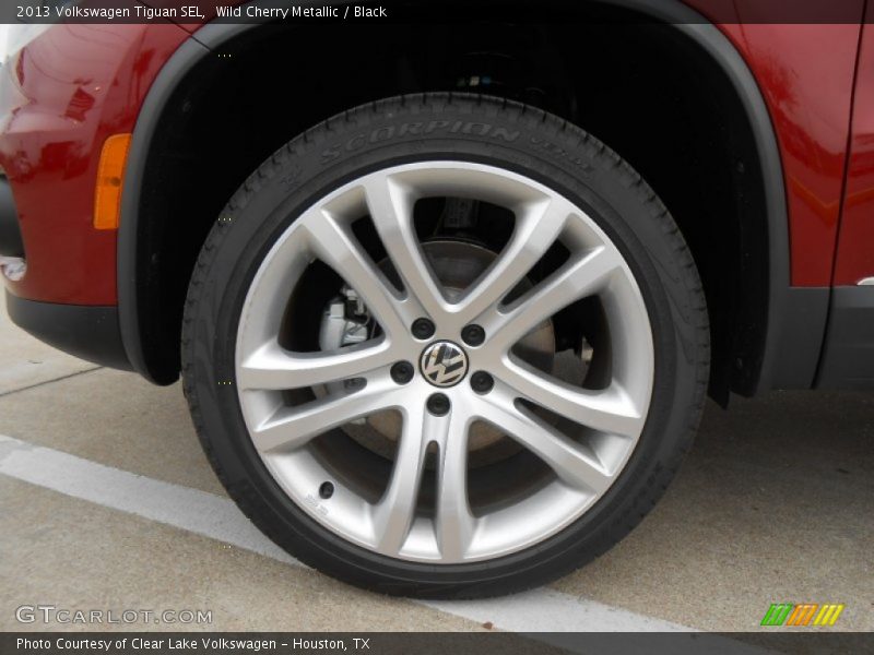 Wild Cherry Metallic / Black 2013 Volkswagen Tiguan SEL