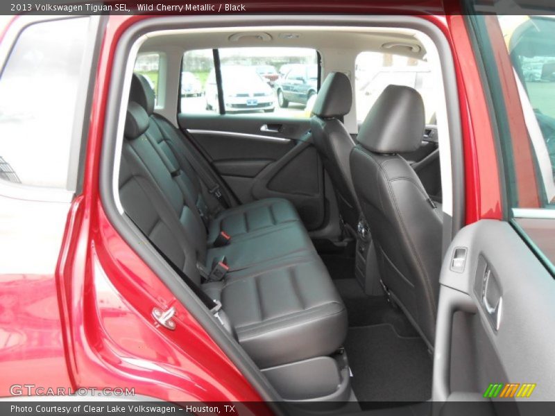 Wild Cherry Metallic / Black 2013 Volkswagen Tiguan SEL
