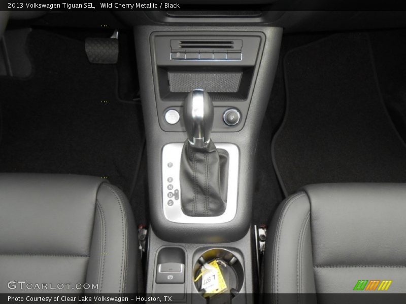 Wild Cherry Metallic / Black 2013 Volkswagen Tiguan SEL